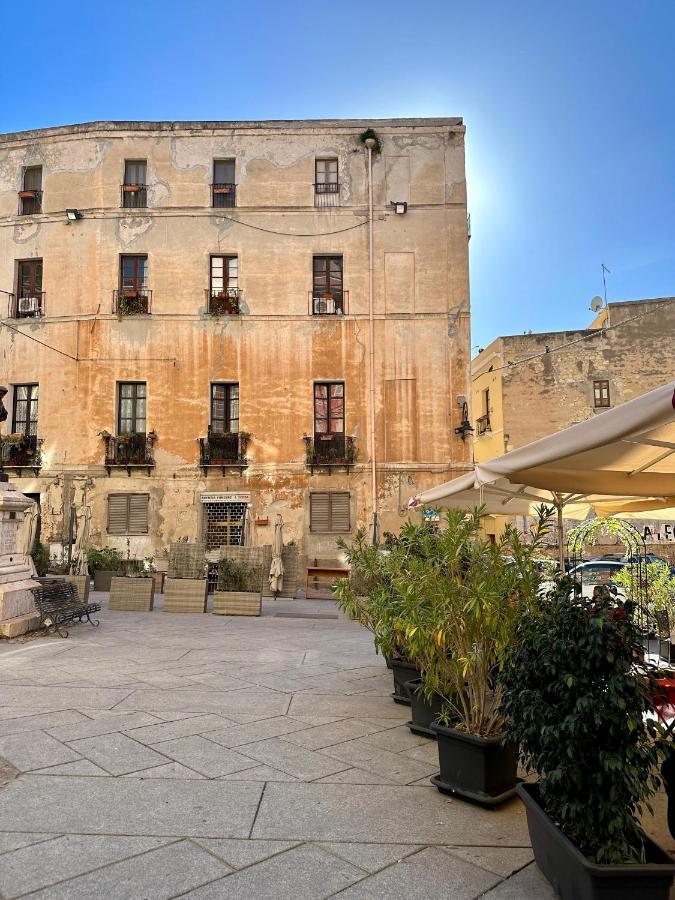 Piazza Carlo Alberto Hotel Cagliari Kültér fotó