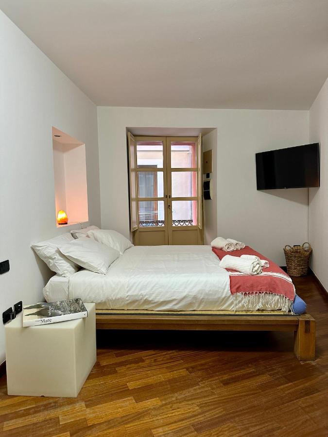 Piazza Carlo Alberto Hotel Cagliari Kültér fotó